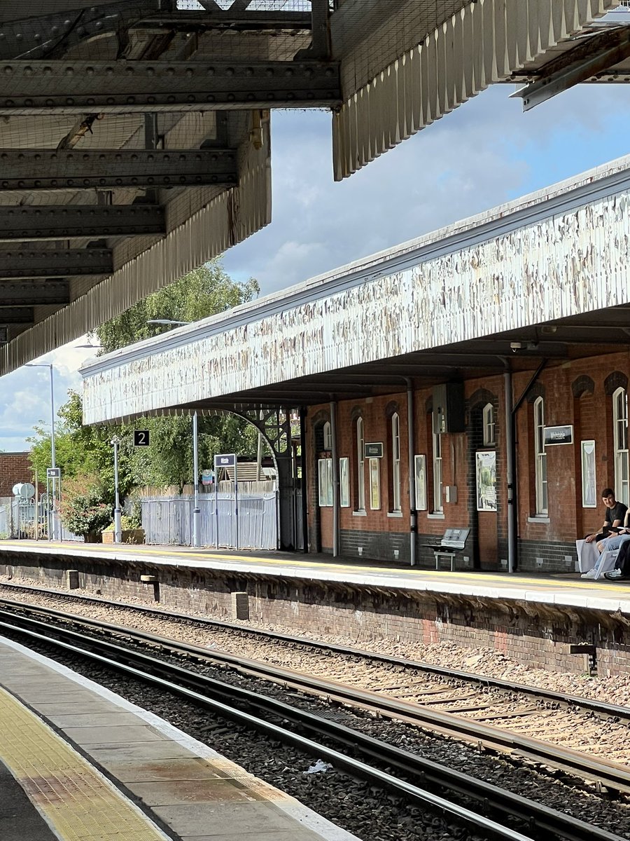WesleyJBaker's tweet image. South Eastern Railway / British Rail – Whitstable Station is in desperate need of care. For a town that thrives on tourism, it’s unacceptable for visitors to be greeted by such a tired, neglected station. Whitstable deserves better – maintain it properly and show pride in this…