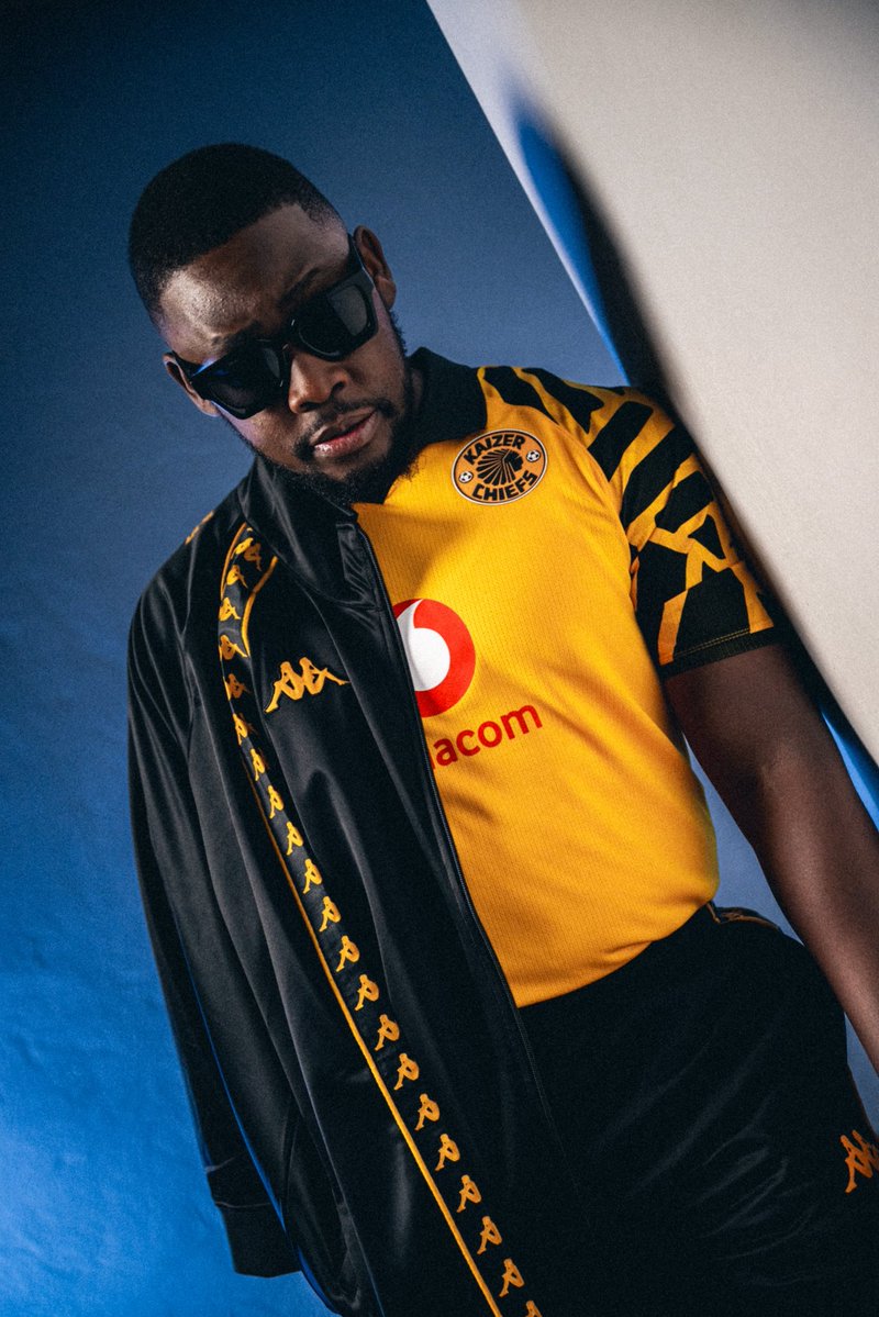 wiseman_mncube's tweet image. 🚨 🚨 🚨 🚨
Allow me to introduce our beautiful new Kaizer Chiefs Jersey ishuuuu Motauuuuuuuuuung ✌️ ✌️ 🔥 🔥
@kcfcofficial @kappa_southafrica outdid yourselfs here…it’s too much 🌶️
kcdigistore.com
#amakhosi4life #kckappa #KCJersey