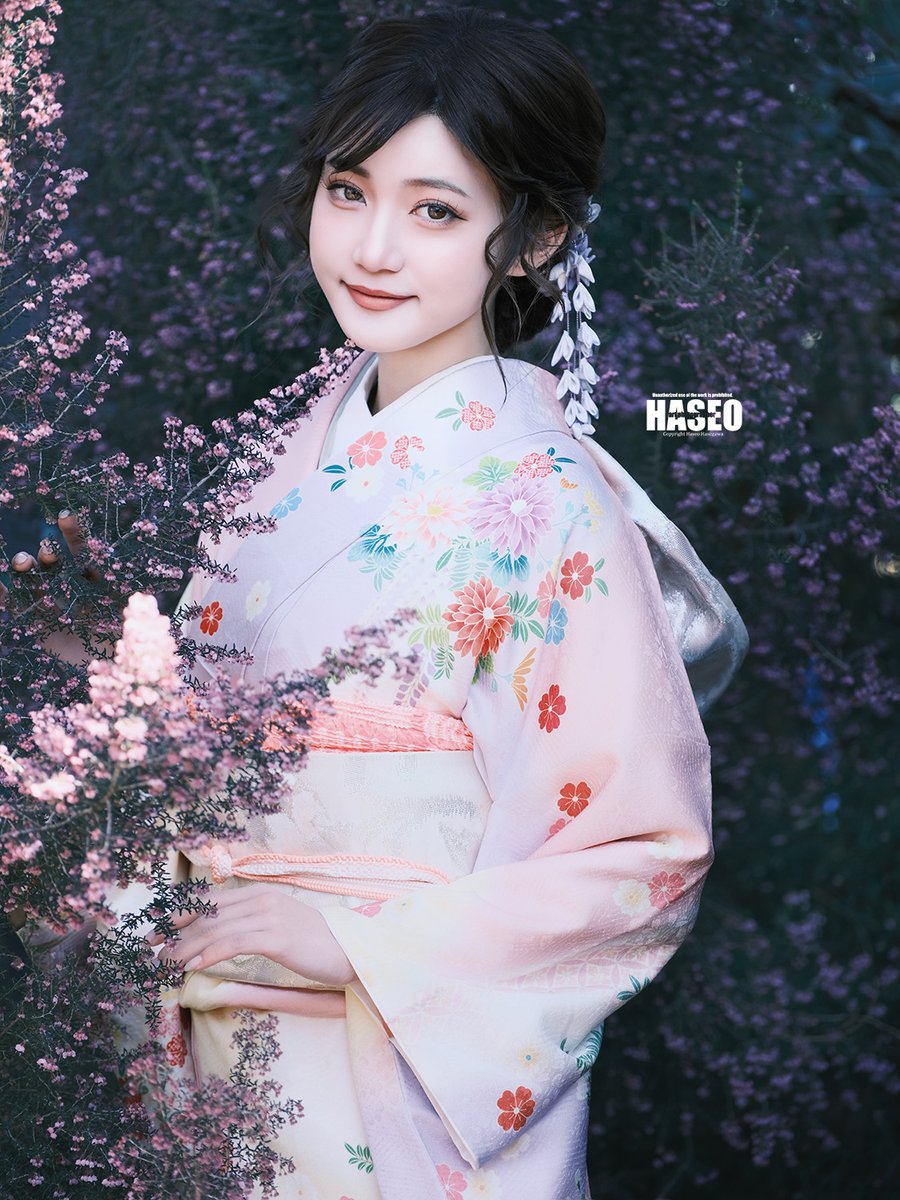 着物と名古屋の宝、ましゅろ～ちゃん

FUJIFILM GFX100Ⅱ
GF100－200 F5.6

着物：富山高岡・わらくあん（水持産業）