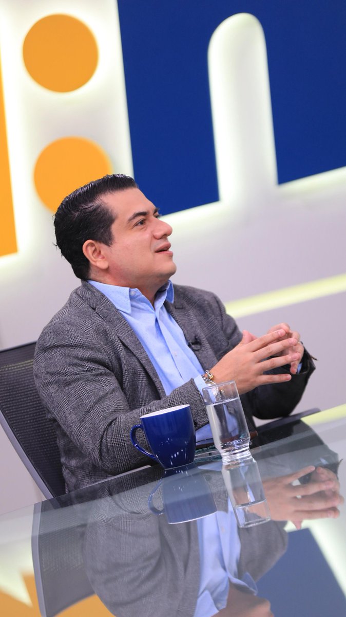 “En El Salvador no hubo ninguna fuga, ni violación a los derechos humanos, vinieron 252 personas y esas mismas se fueron”, indica el abogado y máster en Ciencias Políticas, <a href="/ContrerasCC22/">Juan Contreras</a>, sobre intercambio de miembros del Tren de Aragua por presos políticos en Venezuela.