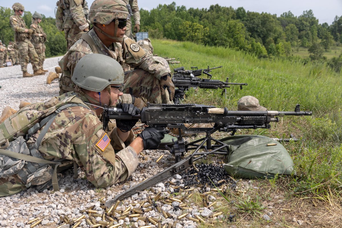 ArmyROTC's tweet image. 2nd Regiment #BasicCamp Cadets took a 'hands-on' approach to a few of the Army's weapons at #CST2025!
馃摳 by MacKenzie Rogers, Murray State University, CST Public Affairs Office
Check out the link in our bio for more!