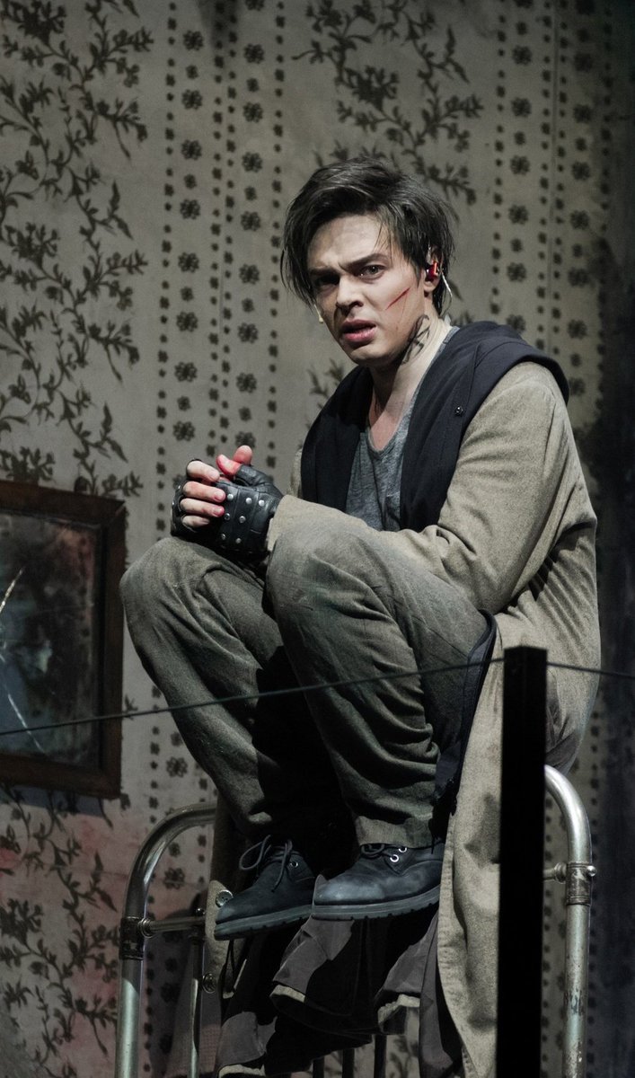 А я на старуху буду охотиться.
На процентщицу.