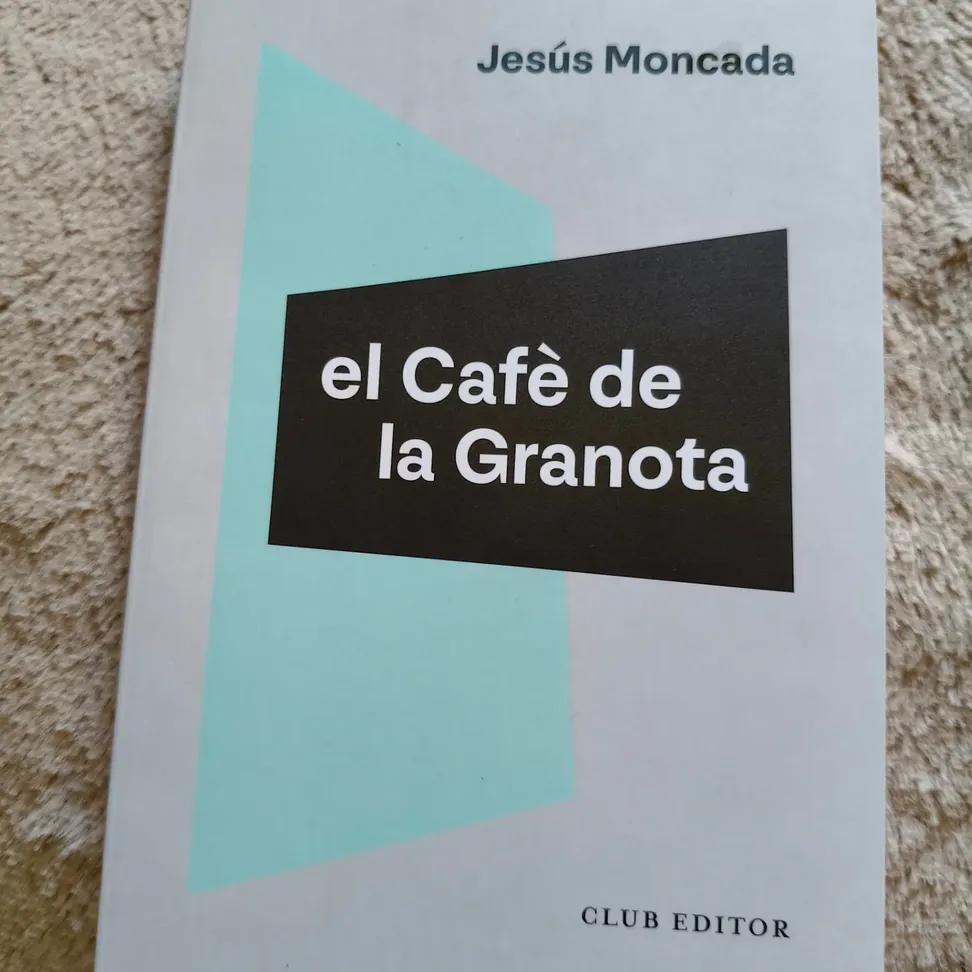 Mai no és massa tard per començar a llegir a Jesús Moncada, gràcies a <a href="/Elgranquader/">Elgranquadern</a> , 
que bo, quin  vocabulari, quina intensitat. Ara a per "Camí de sirga"📖📚