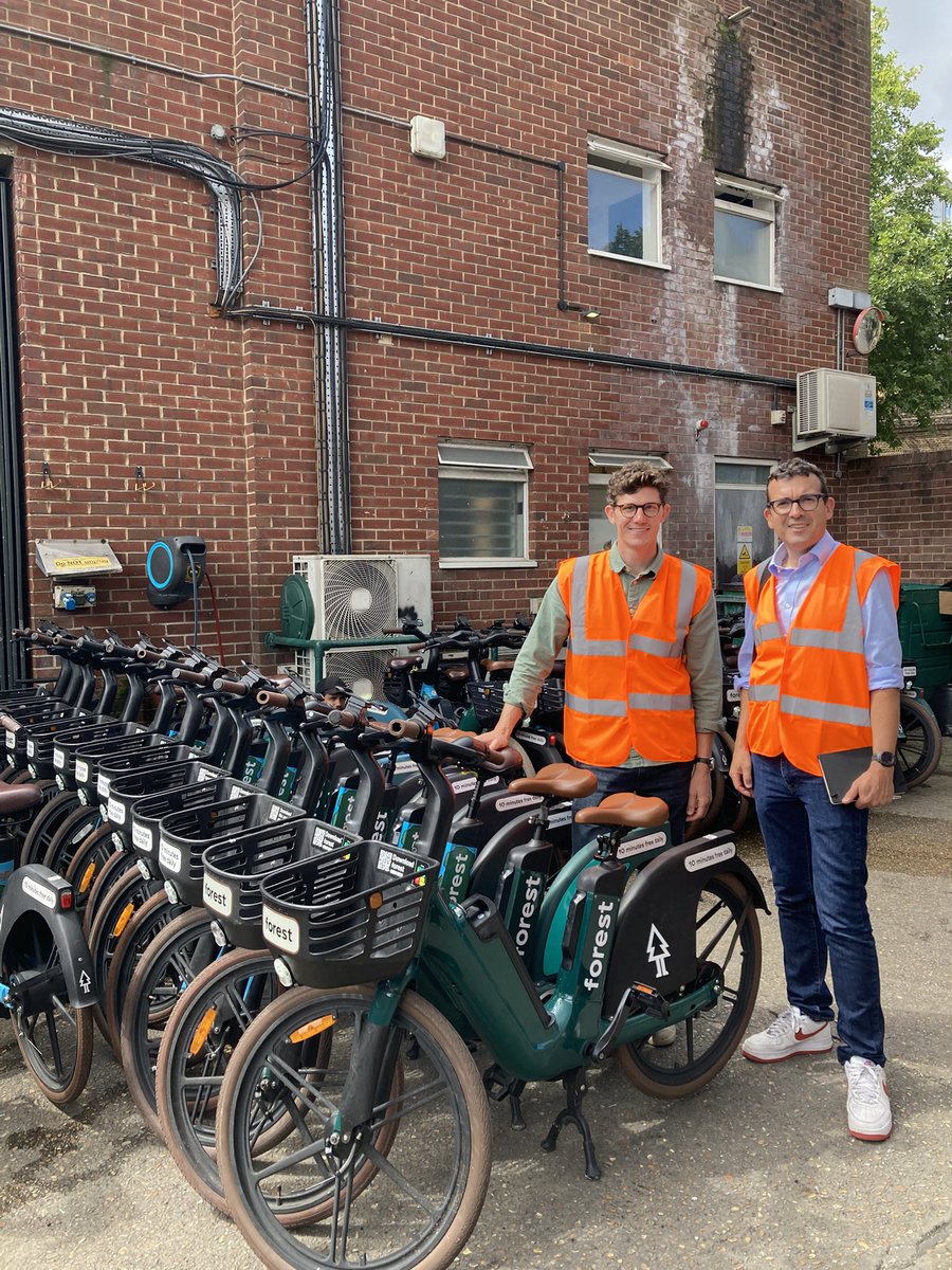 willnorman's tweet image. Great to visit @forestbike_uk and see their e-bike operation this morning.
Good discussions about the growth of cycling in London, the importance of maintenance for safety, parking and regulations.