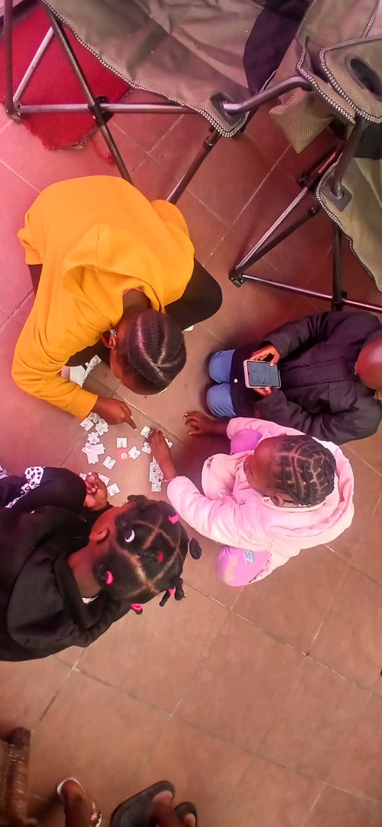 PhutiRagophala's tweet image. @NelsonMandela  #Coding4Mandela @gschoolleaders @founderz 
Spent Mandela Day with community children sharing skills  in coding using Robo-cars, LEGO Spik &amp;amp; Rangers. What a fruitful day children had! Thank you, sir Moapola, Sir Molepo, and Dr Ishmael Sello, for the teamwork spirit