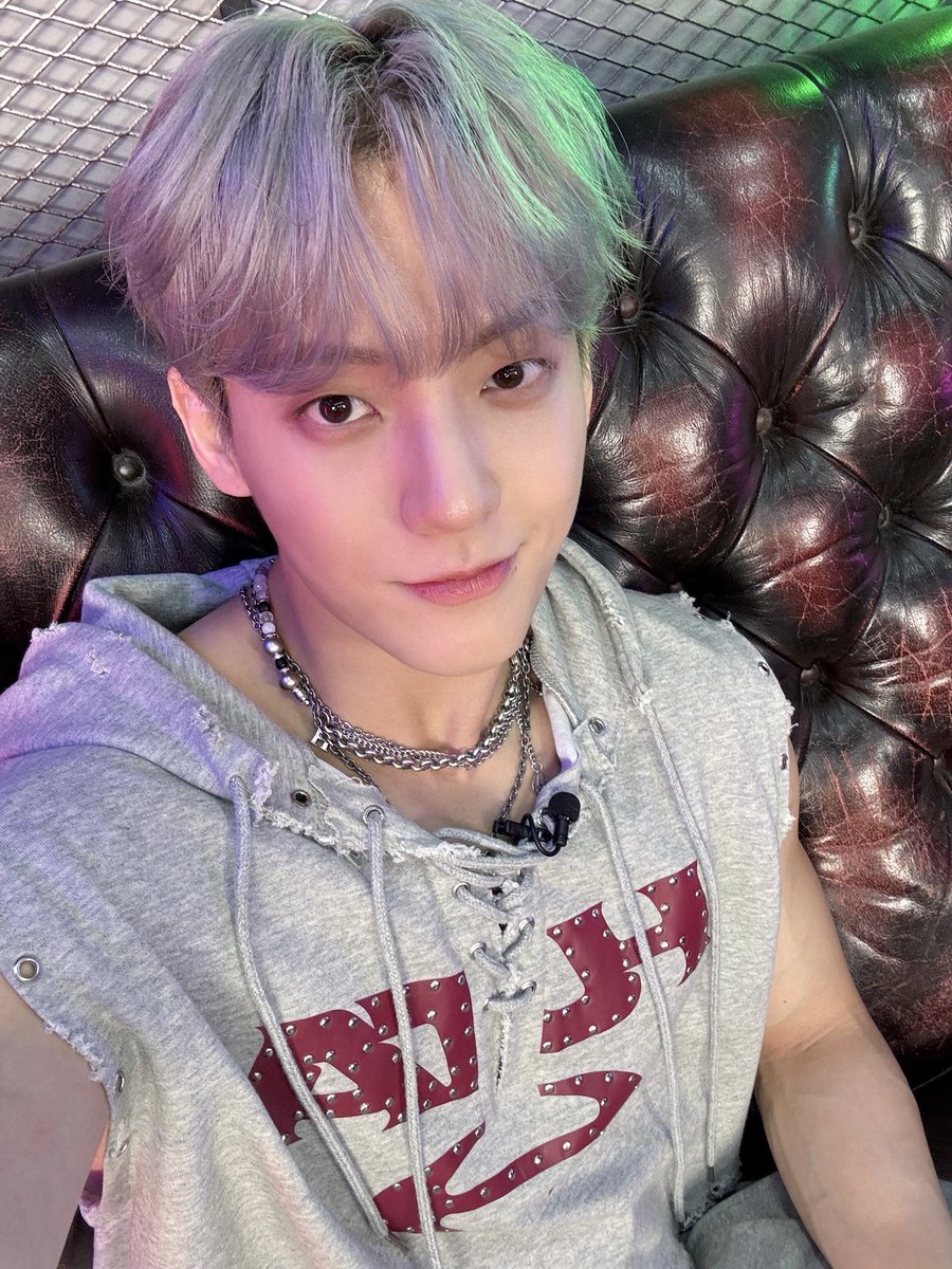 BTOBCOMPANY's tweet photo. [📂]

📂 B:CHIVE
└📁 이민혁 (HUTA) EP ALBUM [HOOK] COMEBACK LIVE🥊

무더위 훅! 날릴 결심 우리 지금��터 시작이야
MELODY 같이 Bora ❤️‍🔥

#비투비 #BTOB
#이민혁 #LEEMINHYUK
#허타 #HUTA
#훅 #HOOK
#Bora
@btob2mh https://t.co/fPPLhrCMc8