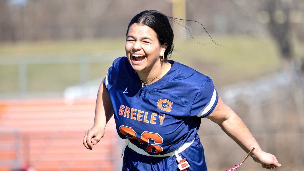 MONDAY MORNING: Smiles all around from Greeley Flag Football! 😀 Playing a sport naturally creates endorphins in your body. 😀 And playing with your friends develops an extra-special bond. 😀 We appreciate seeing happiness from Greeley Flag Football! 
#GoGreeley #WeAreChappaqua