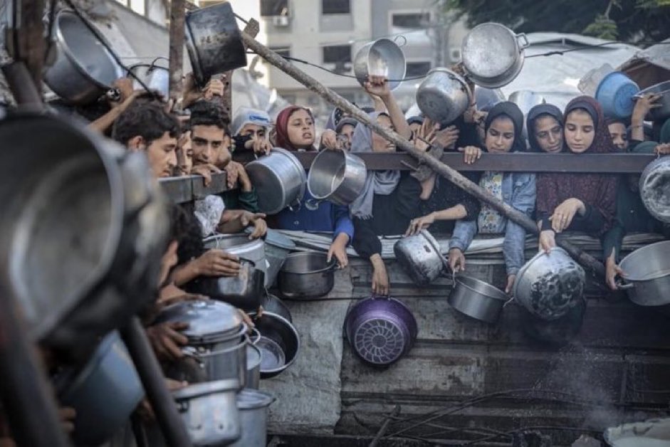 AdameMedia's tweet photo. There are 1 million children in Gaza. 

Israel is starving them all. https://t.co/eelxfwYZl4
