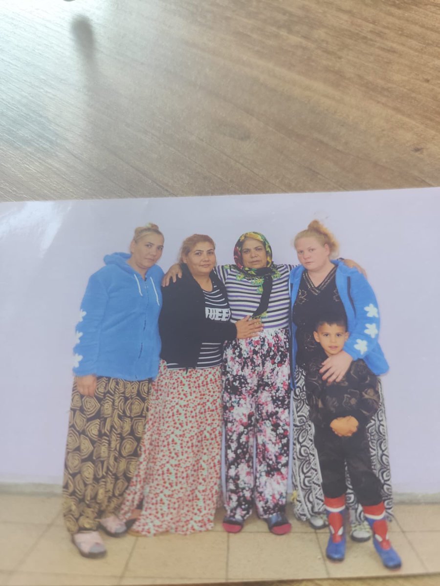 📢 Kamuoyuna ve yetkililere çağrımızdır:

Müvekkilim Gülbahar Kıskaç (60), Sakarya 1 Nolu L Tipi Ceza İnfaz Kurumu’nda ağır kronik hastalıklarla (kalp, diyabet, hipertansiyon, romatizma) ve ciddi psikolojik çöküntü haliyle yaşam mücadelesi vermektedir. +<a href="/adalet_bakanlik/">T.C. Adalet Bakanlığı</a>