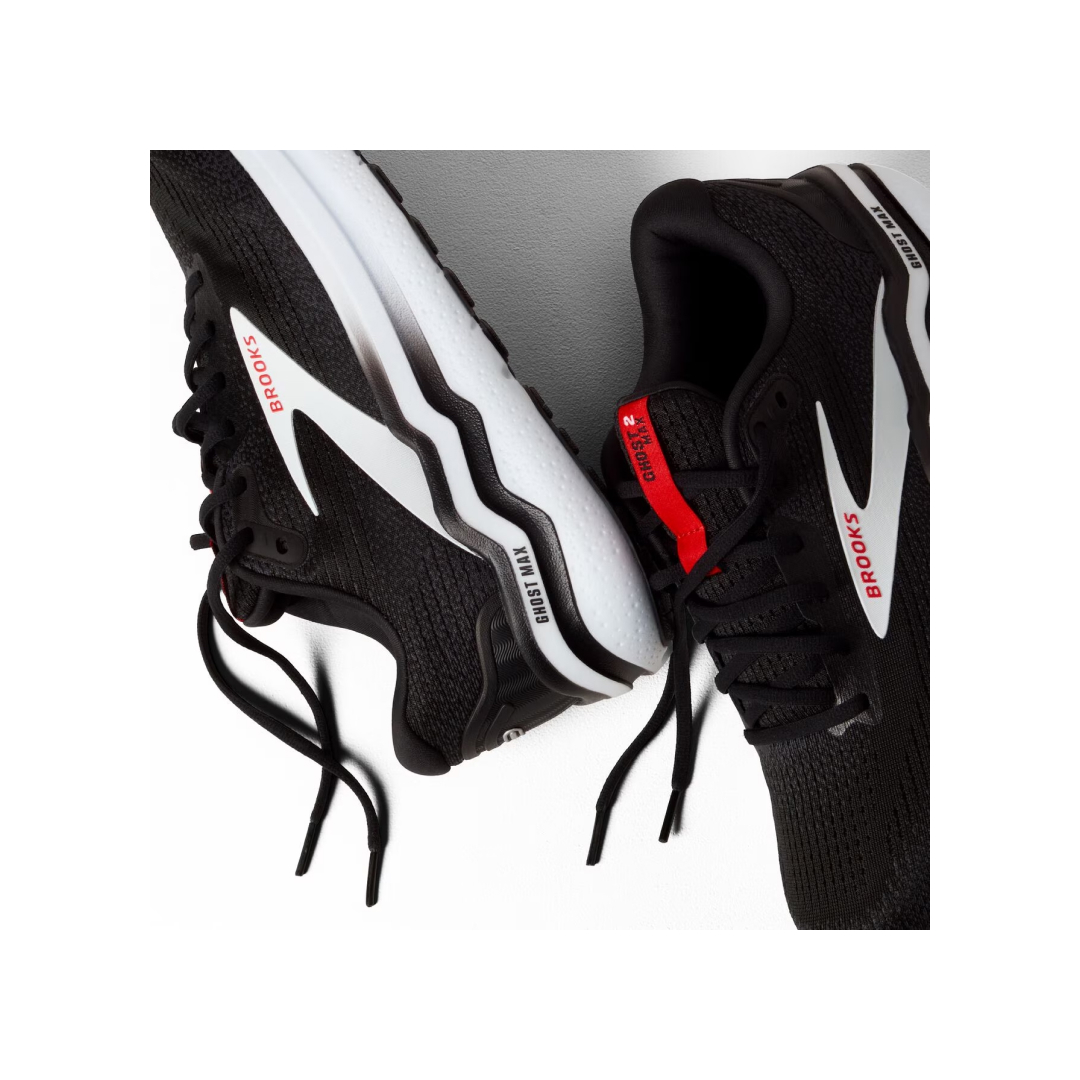 MattClark220's tweet image. I&apos;ve never been a @brooksrunning guy, but these look too good not to try. Anyone own a pair and have an opinion? Ghost Max 2.