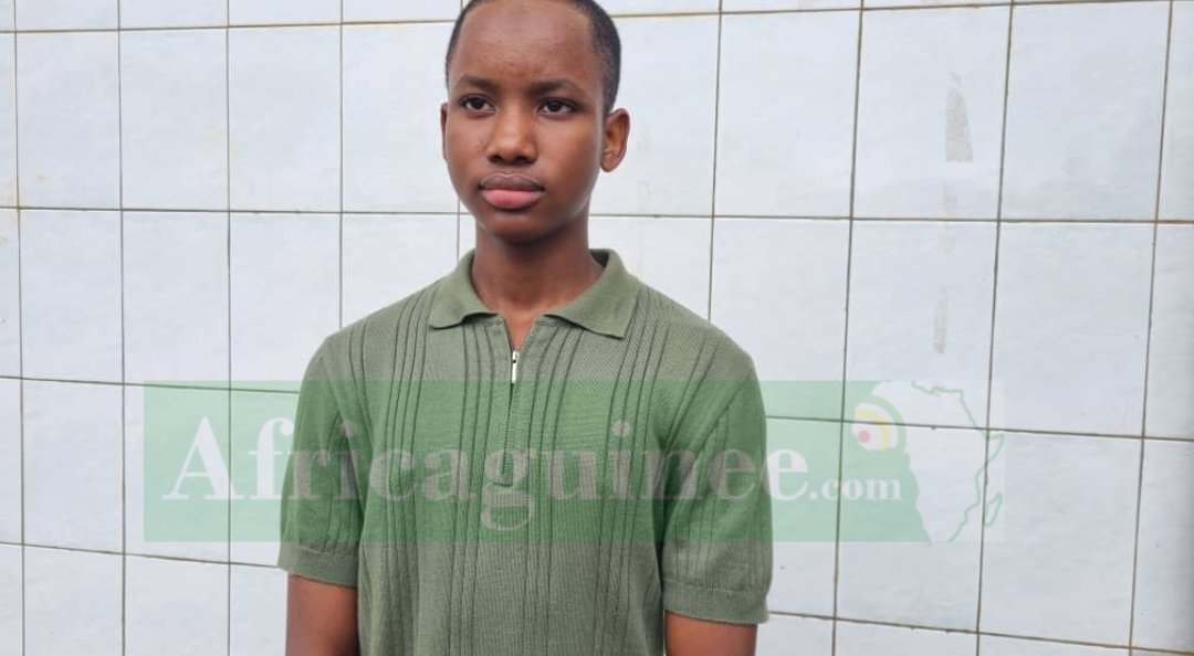 Africaguinee's tweet photo. 💢⚡️#Bac2025. A seulement 15 ans, Mountaga Djely Diallo, décroche le Bac avec brio. Ce génie est le premier de la République en Sciences Expérimentales. Bravo🇬🇳⤵️✅️ 👌 https://t.co/IdYmOBjghP