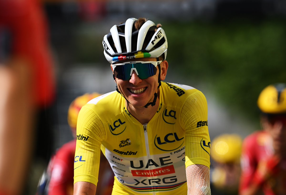 UCI_cycling's tweet image. 𝘼𝙡𝙡 𝙞𝙣 for the 𝙛𝙞𝙣𝙖𝙡 𝙨𝙝𝙤𝙬𝙙𝙤𝙬𝙣. 💛
After two relentless weeks of racing at @LeTour, the peloton must now conquer the Alps. 🥵
Will UCI World Champion @TamauPogi extend his dominance all the way to Paris? 🇫🇷
#TDF25 #Cycling #RoadCycling