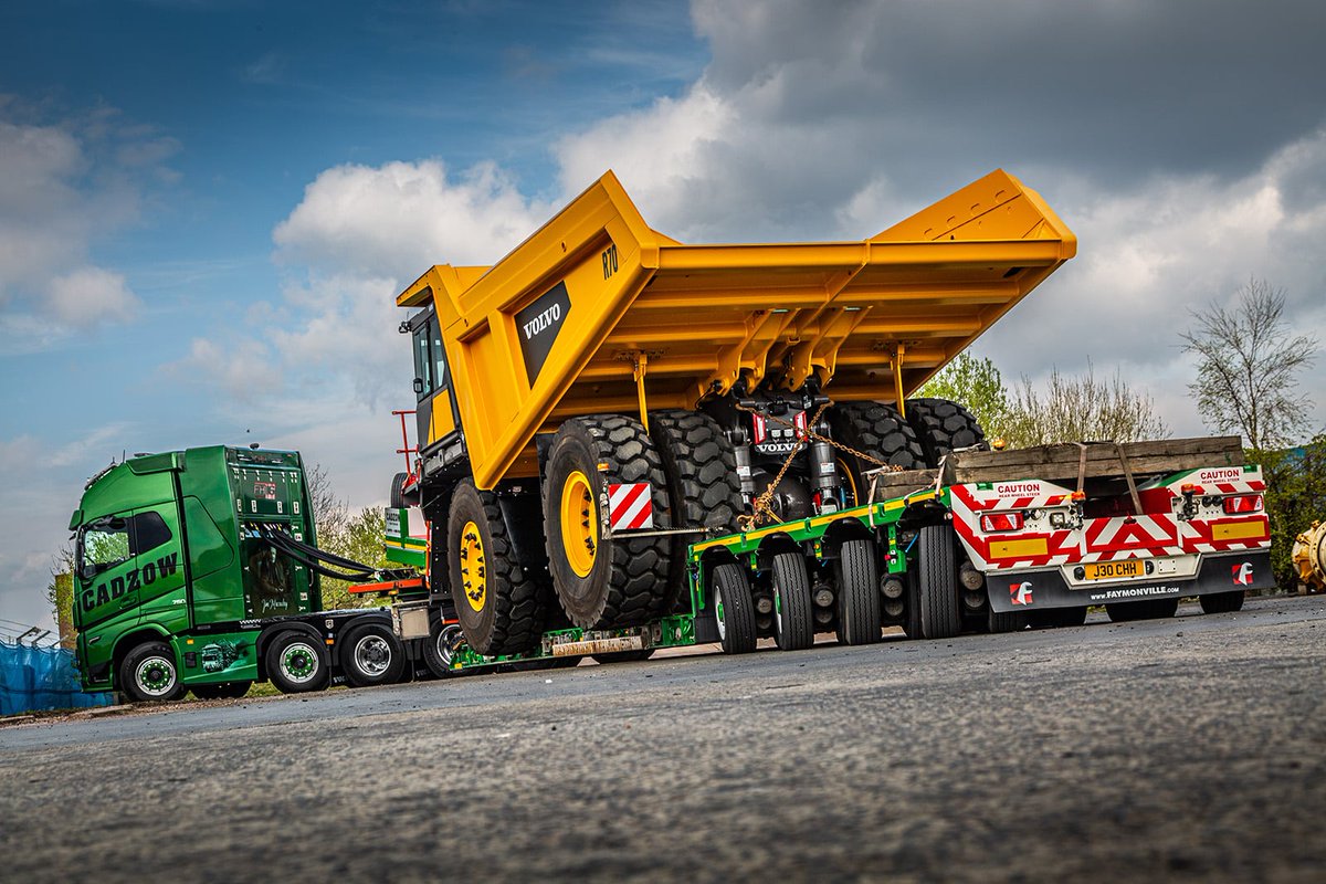 TorqueTweets's tweet photo. We revisit Cadzow Heavy Haulage to find out why it has scaled its operation back recently and why it returned to @VolvoTrucksUK.
Find out more ๐ https://t.co/D0PGf0qZ8b
#HeavyTorque #Cadzow #CadzowHeavyHaulage #Volvo #NimblePublishing #FollowThePenguin https://t.co/5DG63JJYz1