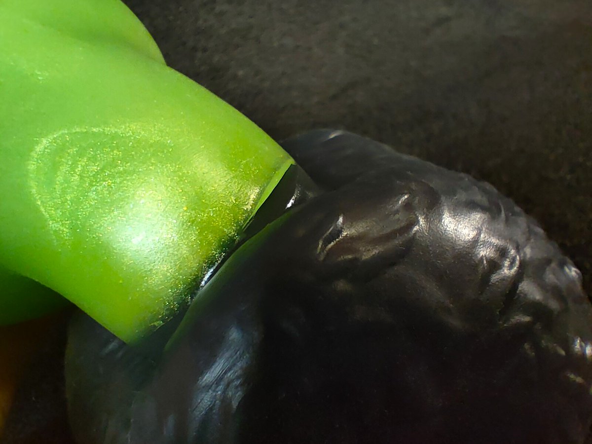 As a little behind-the-scenes, this beautiful small Lenny (In lime green and moonkissed nights) had an unfortunate delamination. As a result, it's not safely usable, and we had to repour it entirely. Unfortunate, but this does happen.