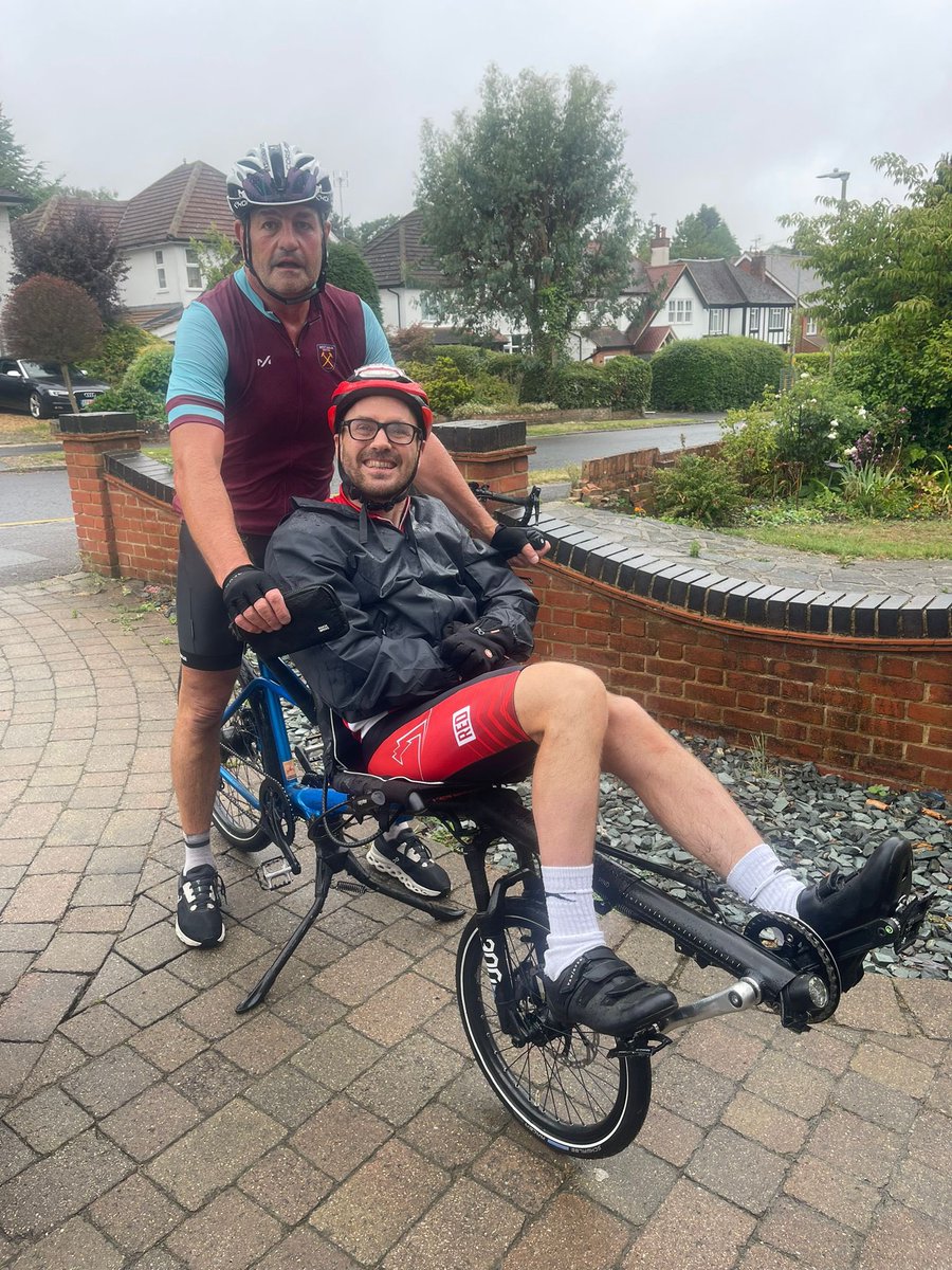 challengingmnd's tweet image. 🚲 Training is officially underway for Alex and his team as they prepare for the London to Brighton cycle! Keep your eyes peeled for more updates 👀
For more information about the Challenge and how to support Alex, check out this link 🔗 challengingmnd.enthuse.com/pf/alex-gibson
#mnd #cycle