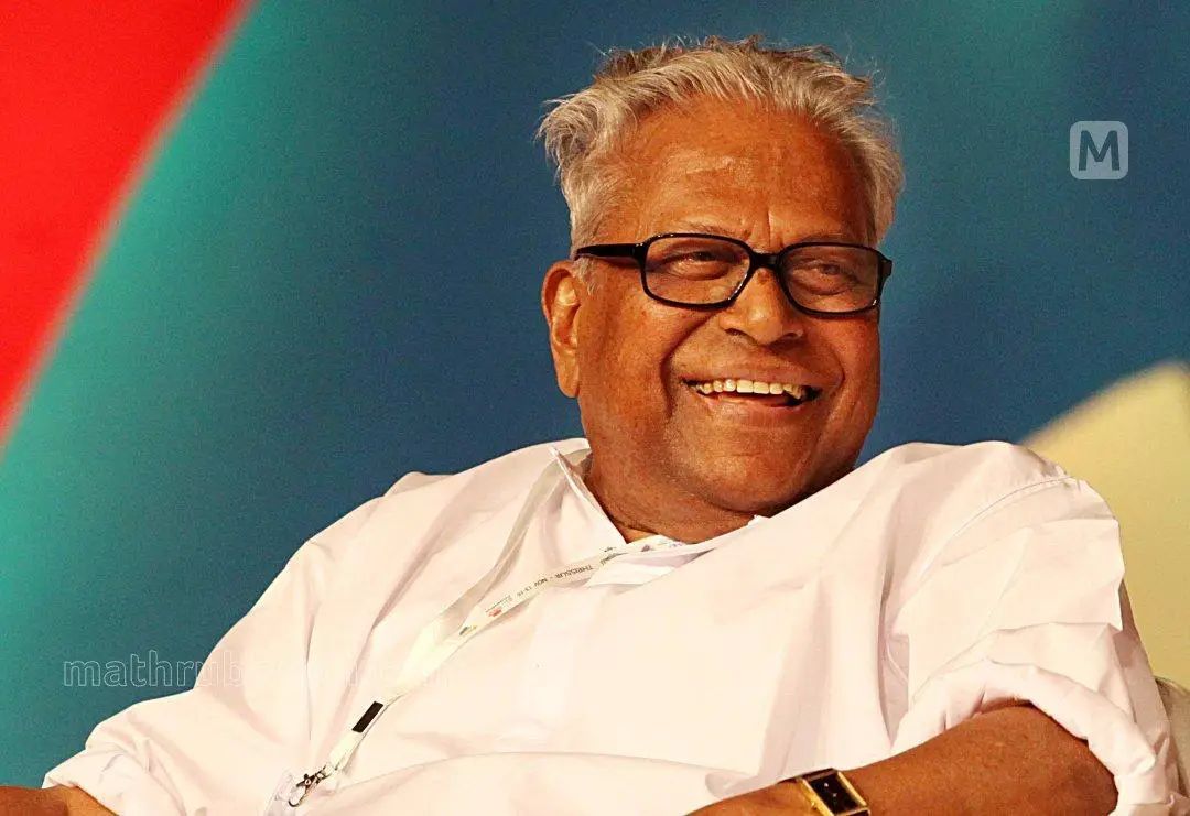 Njan_abhi's tweet photo. വിപ്ലവ സൂര്യൻ അസ്തമിച്ചു. വി.എസ് അച്യുതാനന്ദൻ അന്തരിച്ചു, കേരളത്തിന്റെ സമരനായകന് വിട #RipVS 🌹 https://t.co/FxNvynBrZd
