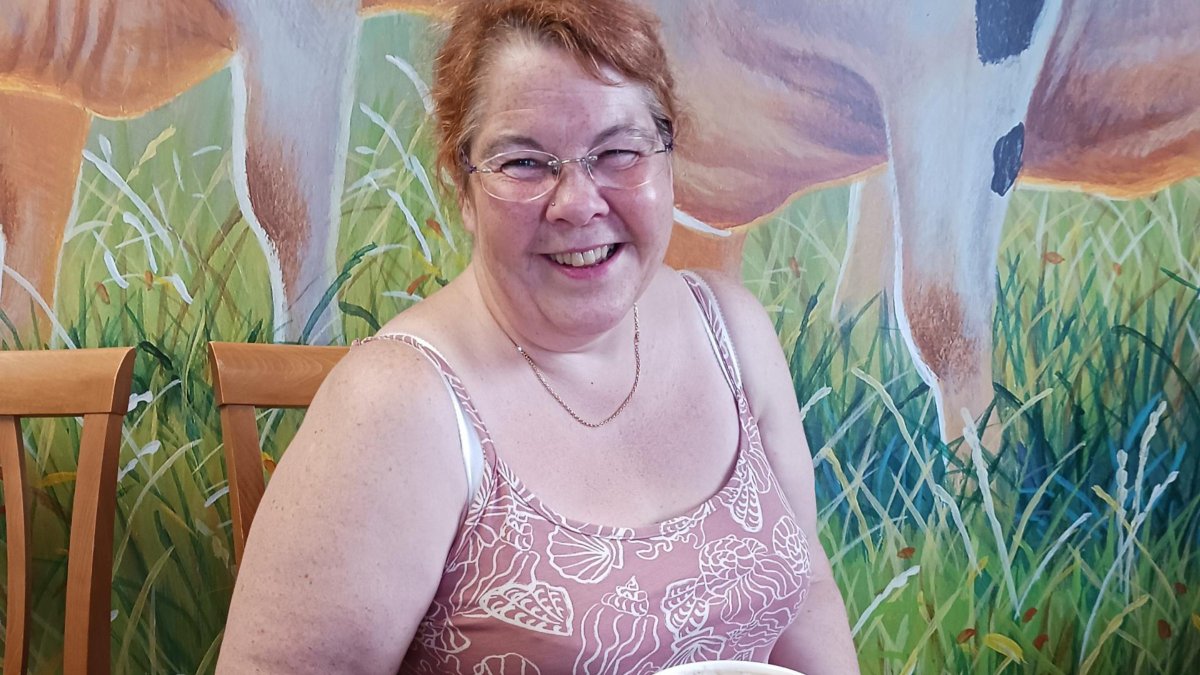 Carers_first's tweet image. Many thanks to the Little Village Tea Shop in Saltfleetby for hosting a lovely get together for some of our wonderful carers, the cakes were delicious 🍰 Thank you to Mercers for funding these events! 💜

This event was suggested by several of our carers, please comment below if…