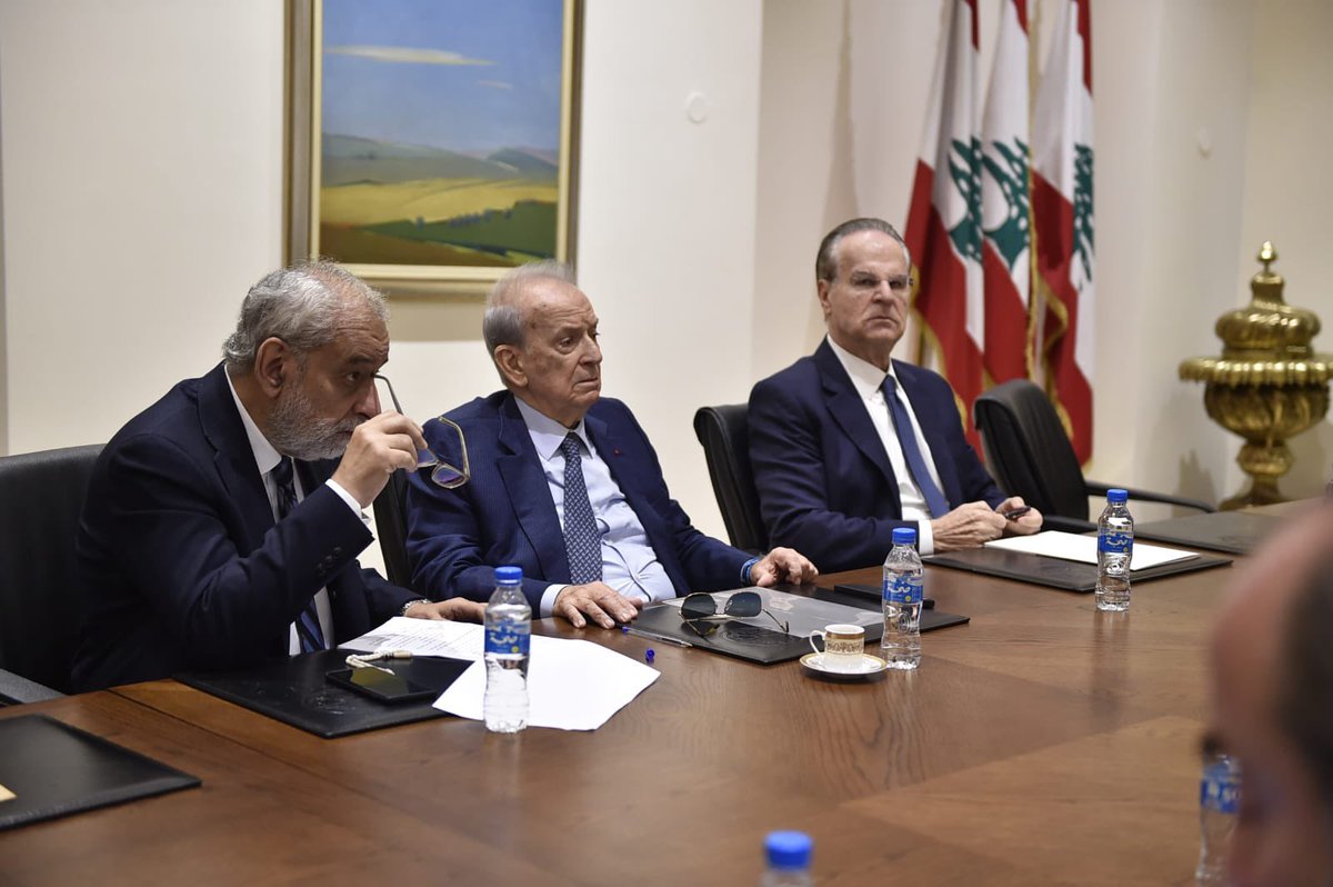 GeorgesAdwan's tweet image. اجتماع الهيئة المشتركة المؤلفة من هيئة مكتب المجلس النيابي ولجنة الإدارة والعدل للاطلاع على تقرير اللجنة حول رفع الحصانة عن النائب جورج بوشكيان. حيث عرض النائب جورج عدوان خلال الاجتماع تقرير اللجنة الذي أوصى برفع الحصانة، وقد تبنت الهيئة المشتركة التقرير بالإجماع وقررت رفع…