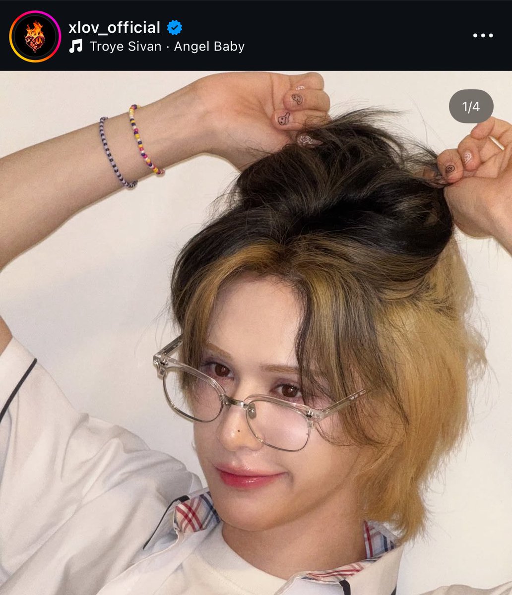 wumutibf's tweet image. i love muti and her gay ass song choices