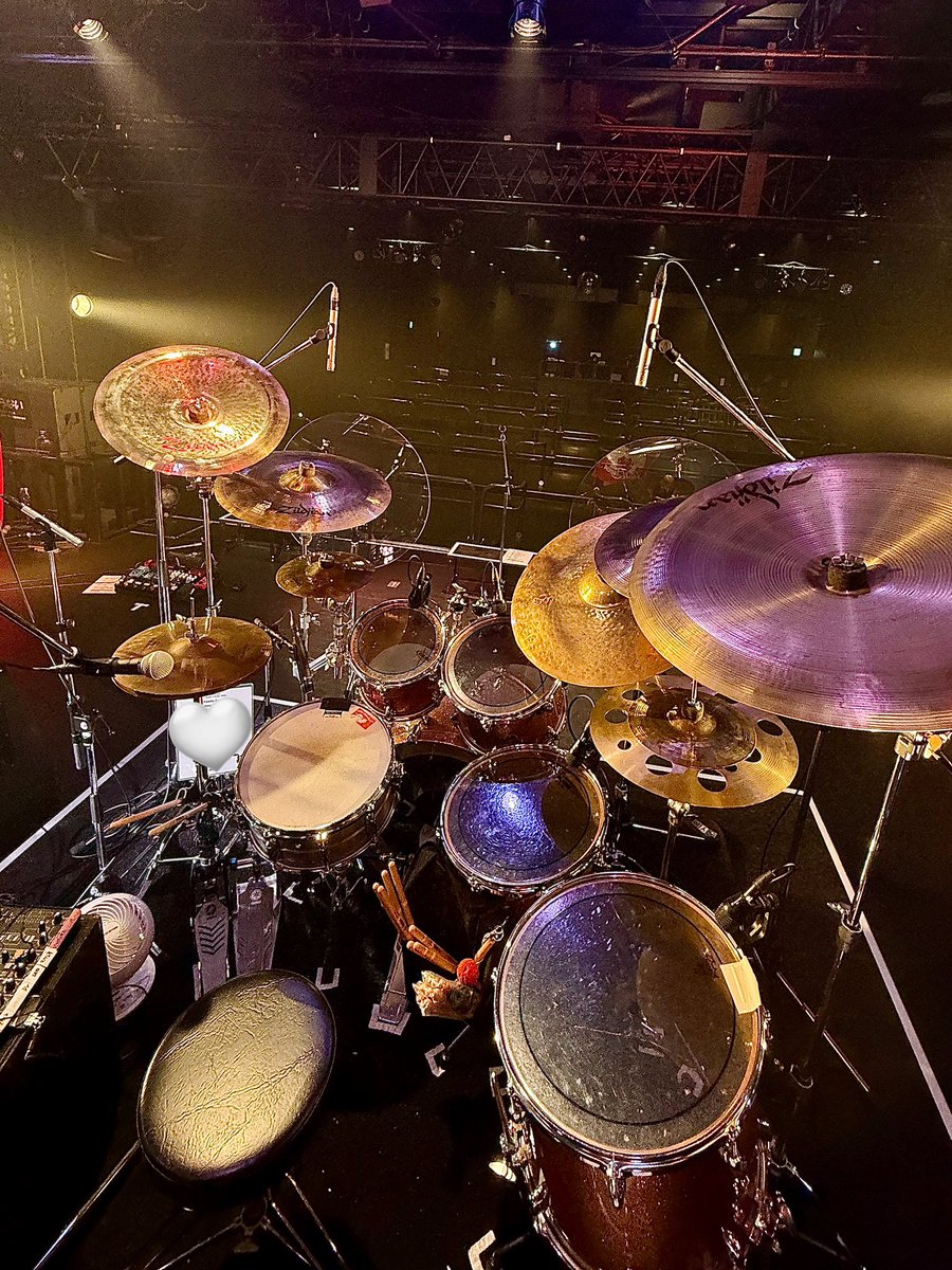 drumarin's tweet image. #LustQueen 1st ワンマンツアー
『RAISE A FLAG』ファイナル横浜🏴

楽しかった〜！！😆🥁
アンコールの『Days』を演奏してる時
ツアーが終わる寂しさが
ぐっと込み上げて来ました…！！😭

今日も皆さんの声が後ろまで
届いてきて心が燃えました❤️‍🔥
ありがとうございました！

#レイフラ横名阪