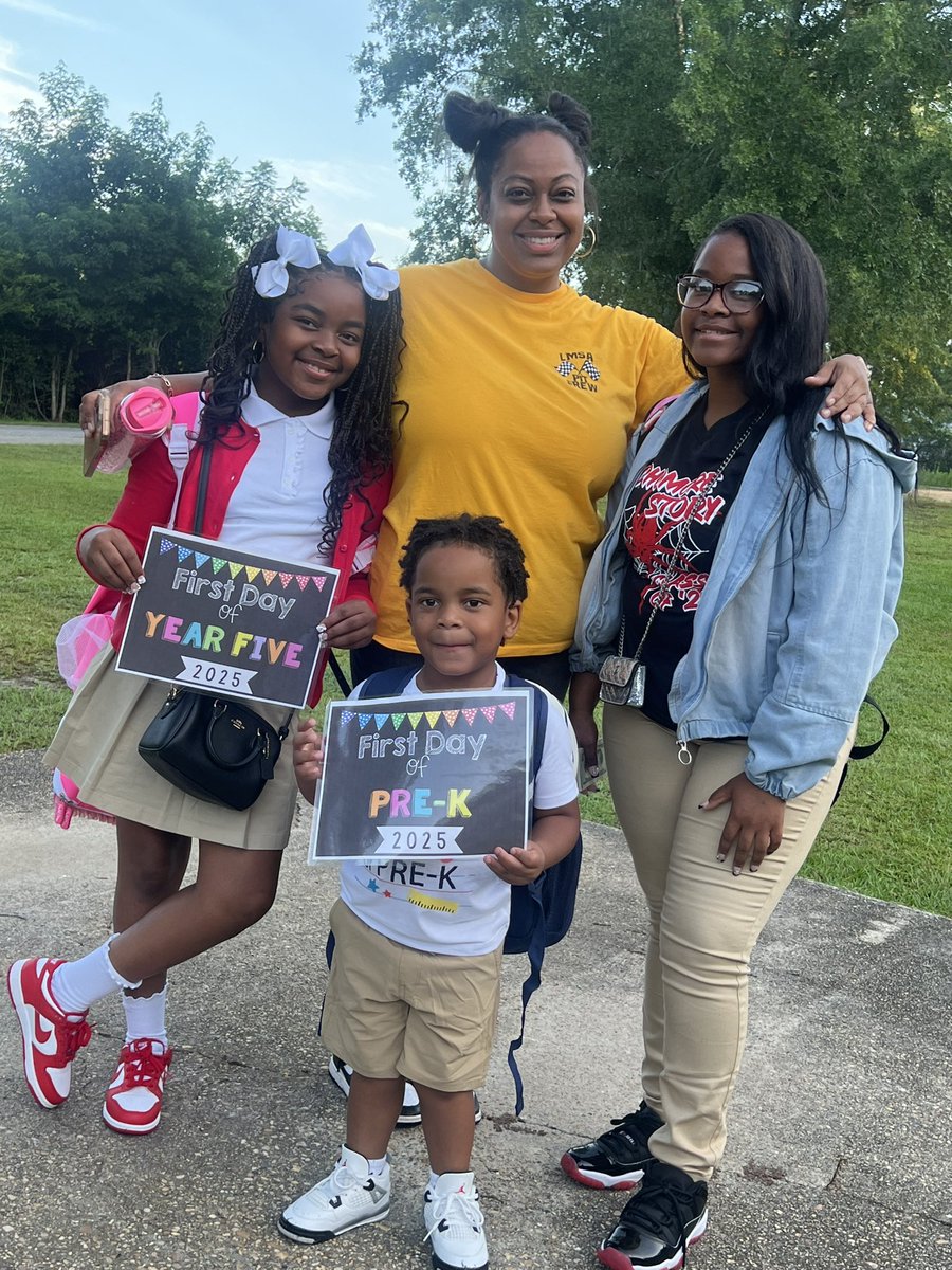 CoachPickOC's tweet image. Pick squad headed back for another year of great educational opportunities!! 🥰🥰