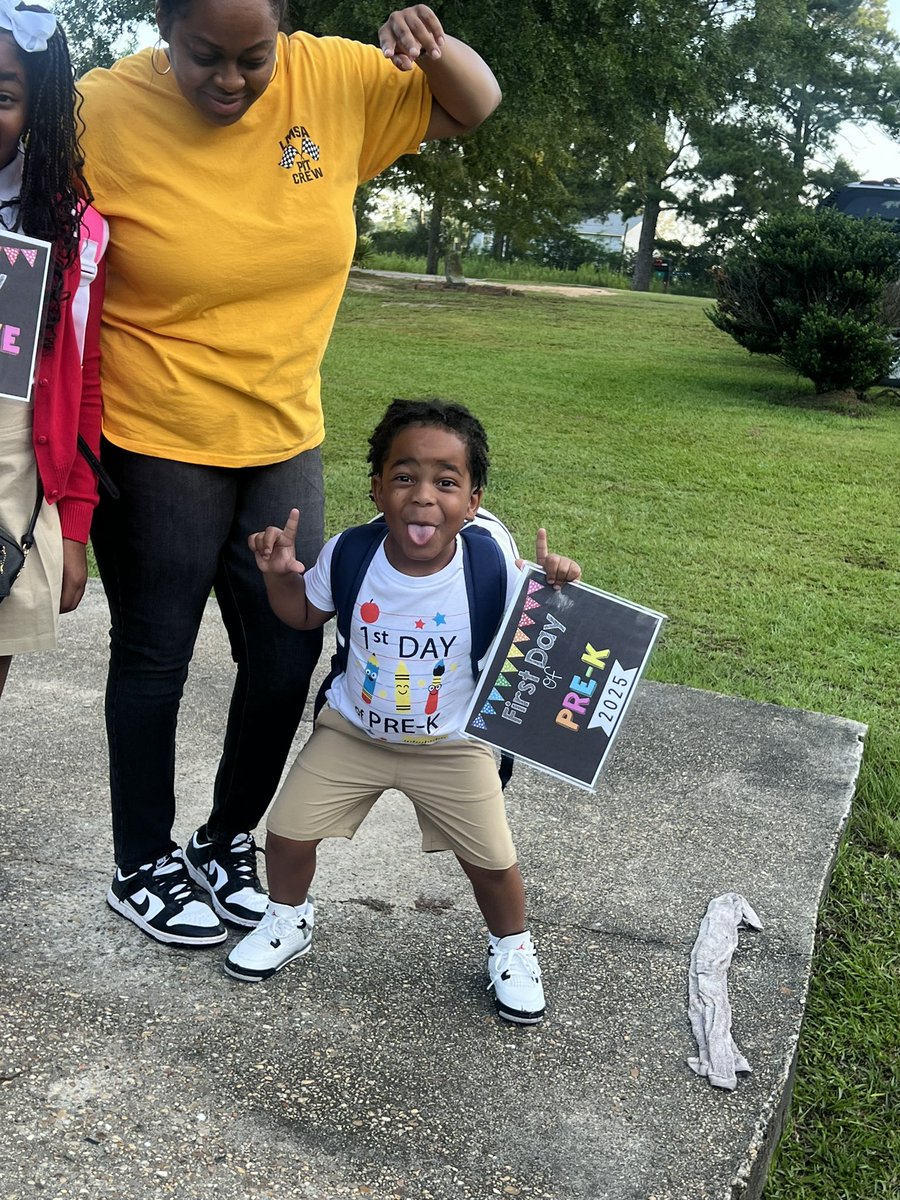 CoachPickOC's tweet image. Pick squad headed back for another year of great educational opportunities!! 🥰🥰
