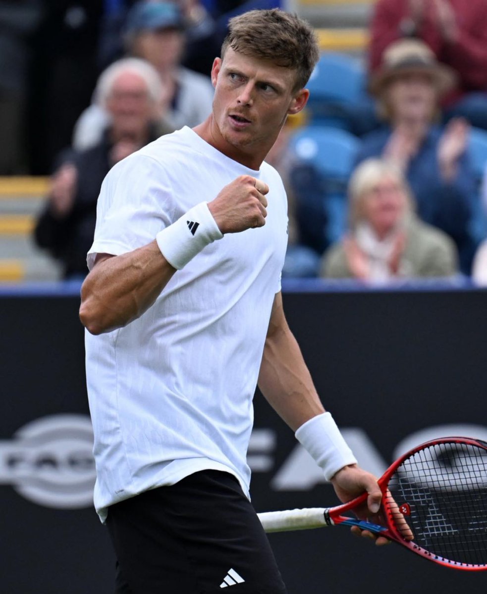 BritishTennisUp's tweet image. BILLY QUALIFIES!!!!!🔥🔥
Last night Billy Harris🇬🇧 got an incredible win against Moerani Bouzige🇦🇺 6-4 7-6 to qualify for the main draw at ATP 500 Washington👏🏼👏🏼
What an effort from Billy who will now take on fellow Brit Cam Norrie in the first round🇬🇧💪🏼
📸@the_LTA