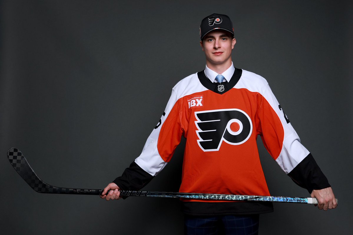 BR_OpenIce's tweet image. Porter Martone, who was just selected 6th overall by the Flyers in the NHL Draft, and played last season for OHL Brampton, has committed to Michigan State, according to @FriedgeHNIC 🟢