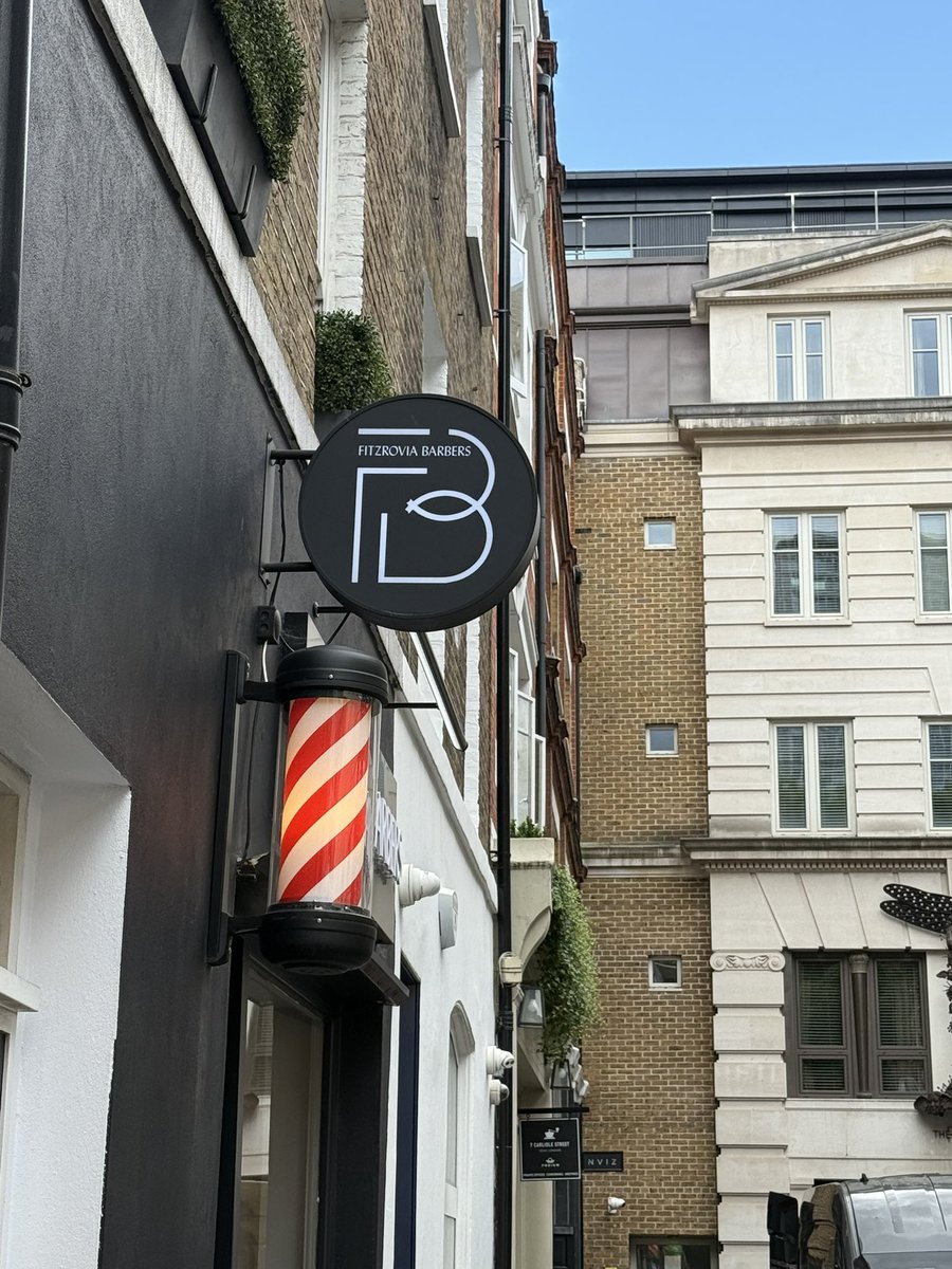 AnthonyMKreis's tweet image. Why yes, I have a regular London barber. Steve restored my powers. 10/10