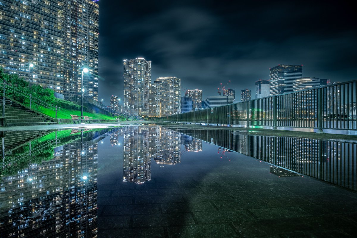 nag1_r's tweet image. フォロワー様6000人
ありがとうございます!
これからも絶景をお届けするのでよろしくお願いします😊
最近は昼写真載せてたので夜景を。
1、2枚目 新潟寺泊花火、村上の夜空。
3、4枚目 東京霞ヶ関、晴海の夜景。