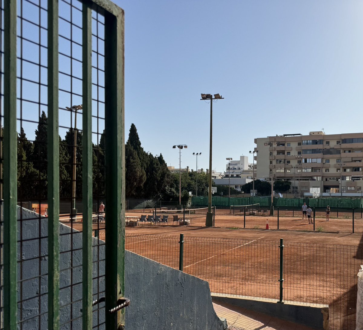 👎🏻 1) Triguero i Fuster redueixen el nombre de pistes de tenis del municipi al nou projecte que executen a Can Misses.

👇🏻👇🏻👇🏻👇🏻👇🏻👇🏻👇🏻👇🏻👇🏻👇🏻👇🏻👇🏻
psib-psoe.org/eivissa/el-pso…