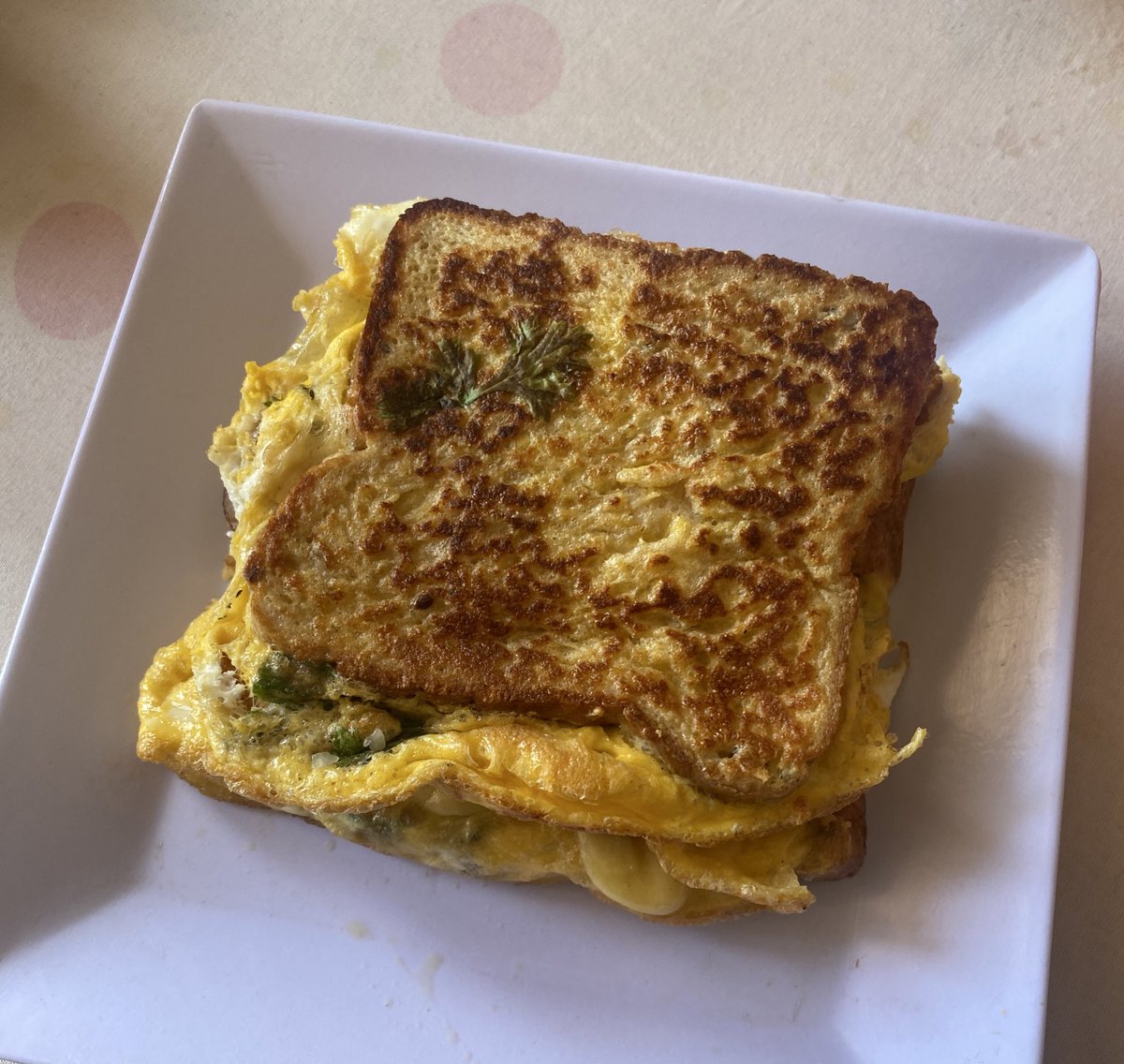 صباح الخير عالعاطلين بس اي حد شغال ميهزرش معايا