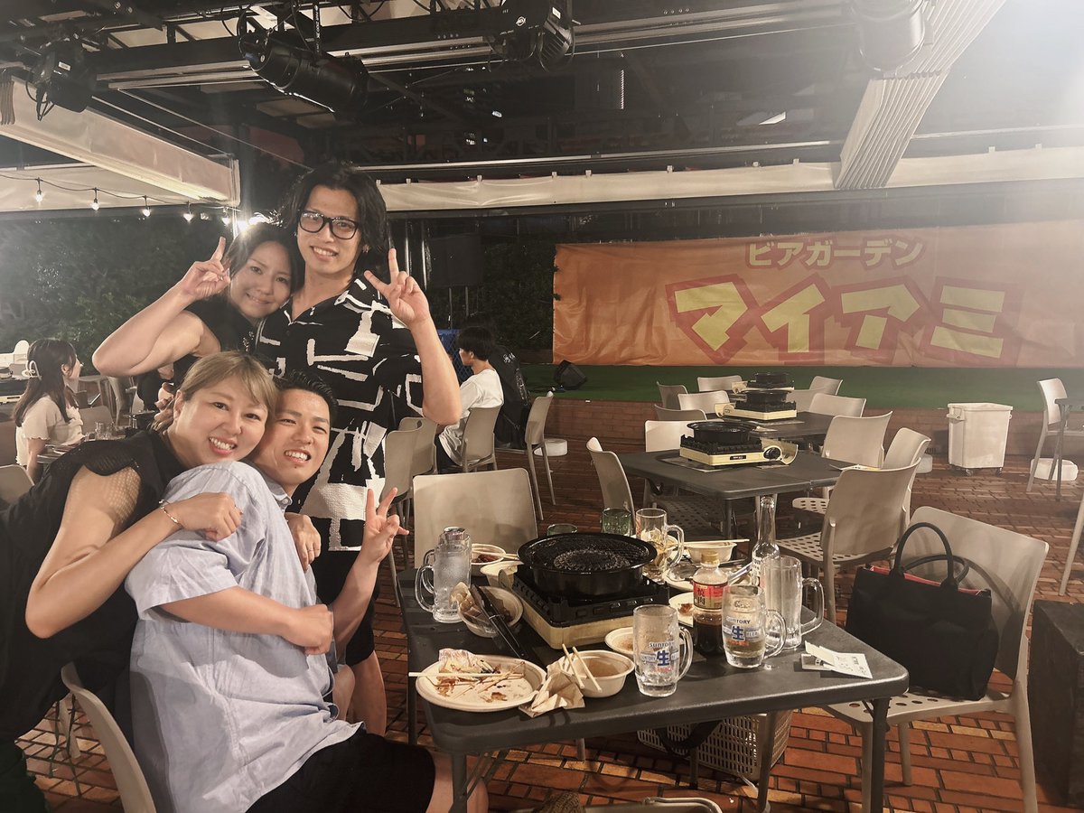Li_lith_1016's tweet image. ゴンリサ夫妻&amp;amp;バンブン夫妻で横浜のビアガ飲み！
この二人の安心感はんぱない🥹なんなの？ｗｗ癒される…

そんでわたし顔パンパンで草…

楽しかったー！
