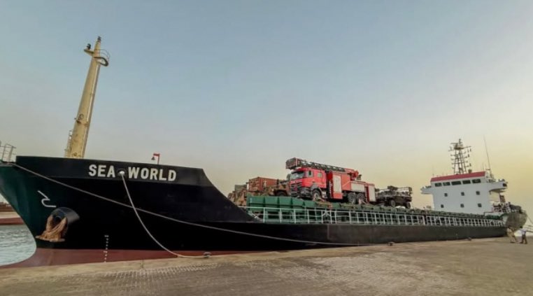 #Somalia: #Puntland reveals reasons behind confiscation of the Sea World Vessel 

Puntland authorities confiscated the Sea World vessel after navigating off Bareeda for two days without official notification, Puntland said, noting that the actions violated international maritime