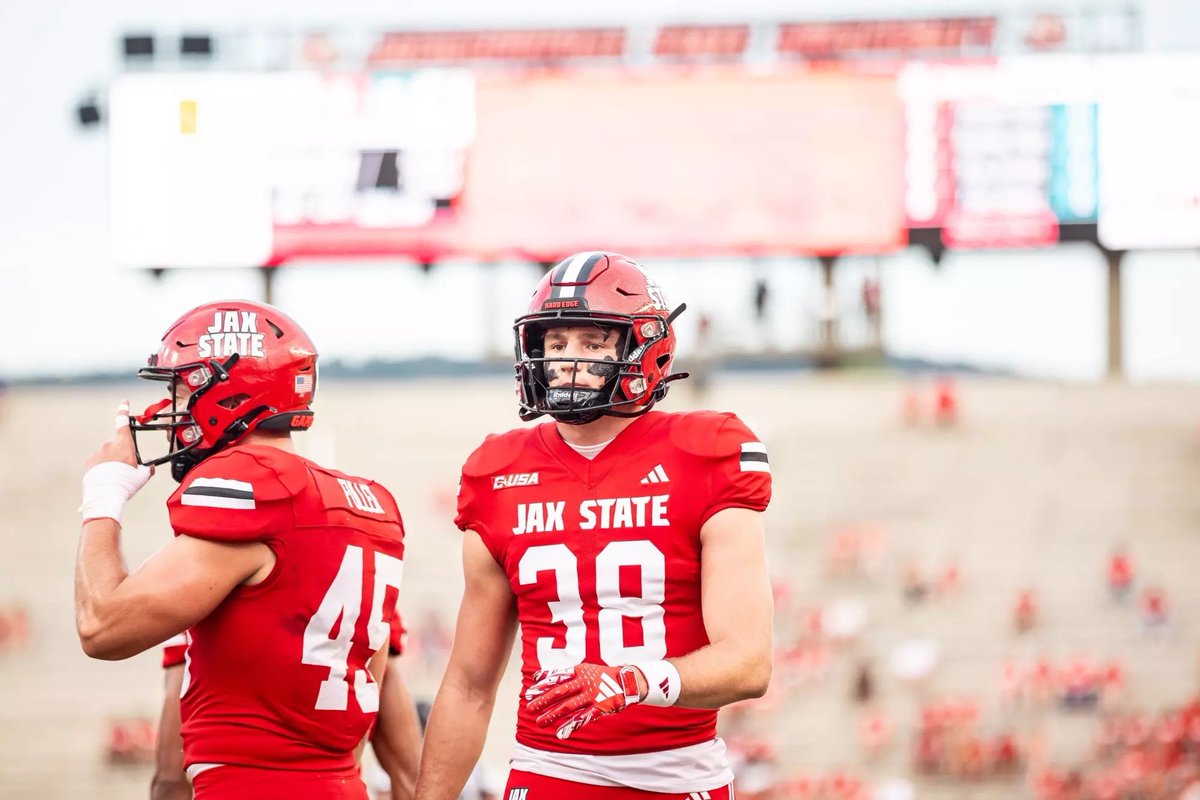 38 days to… ⏰🐓🏈