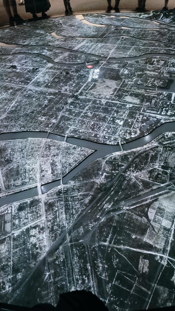 _t_t_laboratory's tweet image. 2025.07.20 広島、快晴

平和記念資料館にはたくさんの人
国籍問わず、展示を1つひとつ、零さぬようにじっくり読み進める姿に、未来に希望を抱きたくなる

リニューアル後、初めて訪れましたが、音声ガイドを片手に、学びの多い時間でした