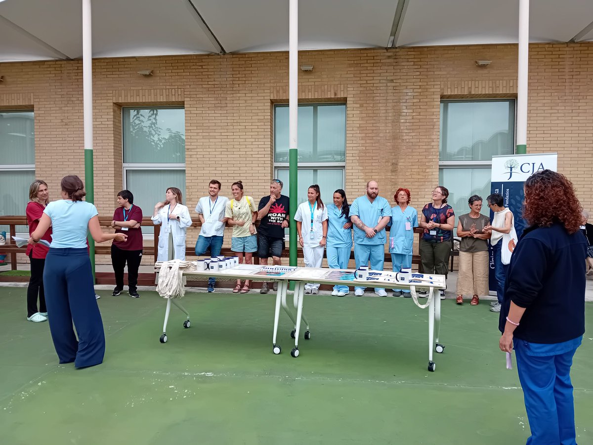 🏃‍♀️ Entregados los premios del reto "Camina en Primavera", del proyecto Tu salud, lo primero.

Han participado 36 personas, divididas en 9 equipos, consiguiendo dar 50 millones de pasos para fomentar la salud laboral en nuestra Clínica.

¡Gracias por participar!
<a href="/mutuanavarra/">Mutua Navarra</a>