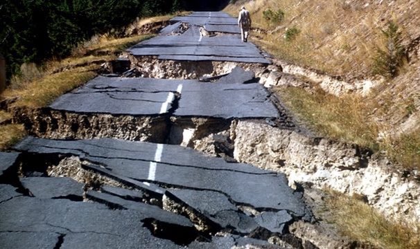mindingottawa's tweet image. Few Canadians care about quakes tho millions live in 2 regions at highest risk of disaster. says @Safety_Canadad in-house research. "The gov't will help us if anything happens."
blacklocks.ca/not-a-care-abo… #cdnpoli