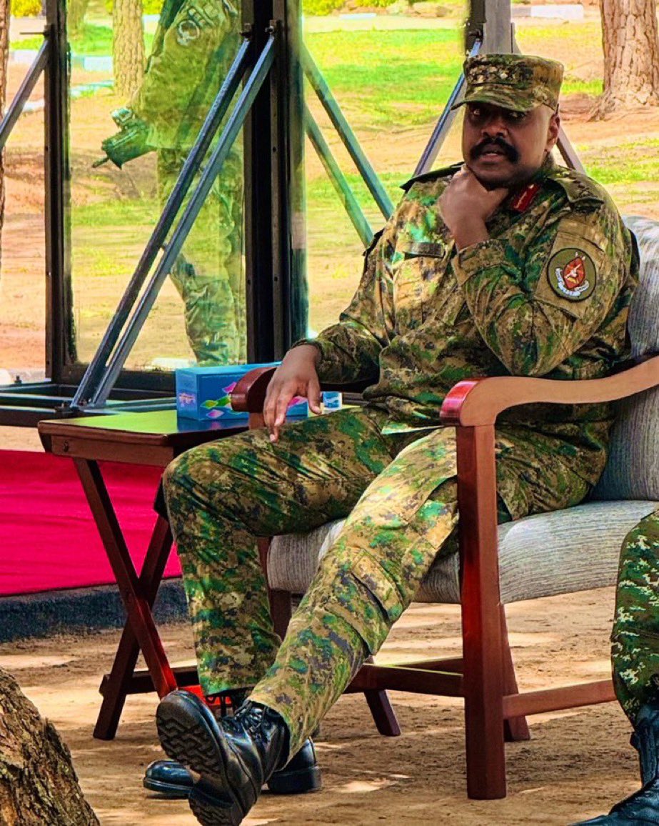 ezi2011's tweet image. After finishing Mobilization for @KagutaMuseveni next we embark on our General @mkainerugaba
