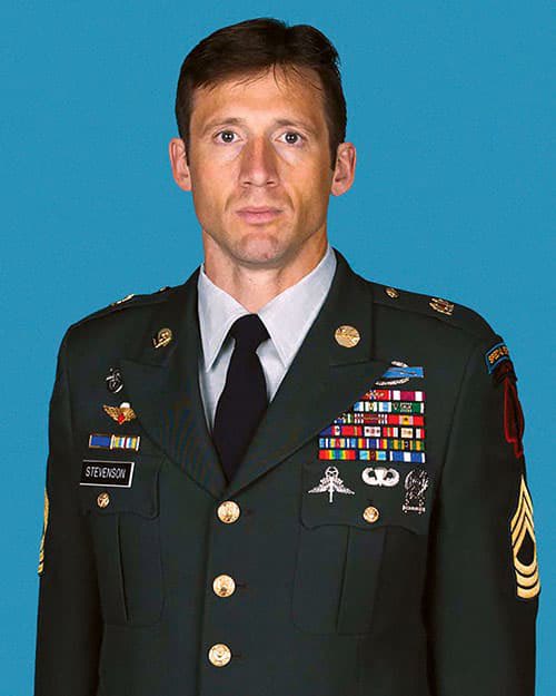 op_hawkeye's tweet image. 7.21.2011 ~ MSG Benjamin Stevenson 🇺🇸

#OpHawkeyeRemembers #BenjaminStevenson #5thSFG #USASOC #sfodd #BronzeStars (5) #PurpleHeart #DeOppressoLiber #oppressorsbeware #supportourSOFcommunity #Operation_Hawkeye

📜 arsof-history.org/fallen/2011_st…
📜 greenberetfoundation.org/memorial/benja…
📍…