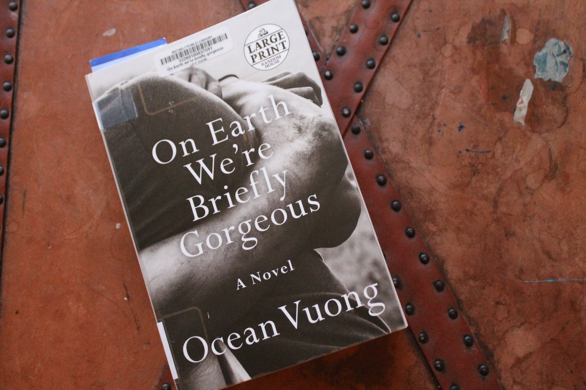 CuratewithMinah's tweet image. On Earth We’re Briefly Gorgeous by Ocean Vuong
If grief could write letters, this would be it. A Vietnamese boy writes to his mother who cannot read; about love, pain, memory, and everything in between.
Read it slowly. It’s not a novel. It’s a wound that glows, that touches.