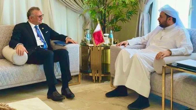 مسعد بولس: وإنّي ممتن لفرصة لقاء وزير الدولة بوزارة الخارجية القطرية، الدكتور محمد الخليفي.

يعكس اجتماعنا الهام التزامنا المشترك بالسعي لحل النزاعات في السودان وليبيا والساحل والبحيرات العظمى. وقد أكّدنا التزامنا بمواصلة التنسيق الوثيق لدعم جهود السلام وتعزيز الازدهار في جميع