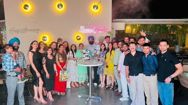 cool_plugins's tweet image. Laughter, smiles, and team spirit came together for a cheerful birthday celebration in honor of @cool_satinder
#TeamCelebration #CelebratingTogether #BirthdayCelebration