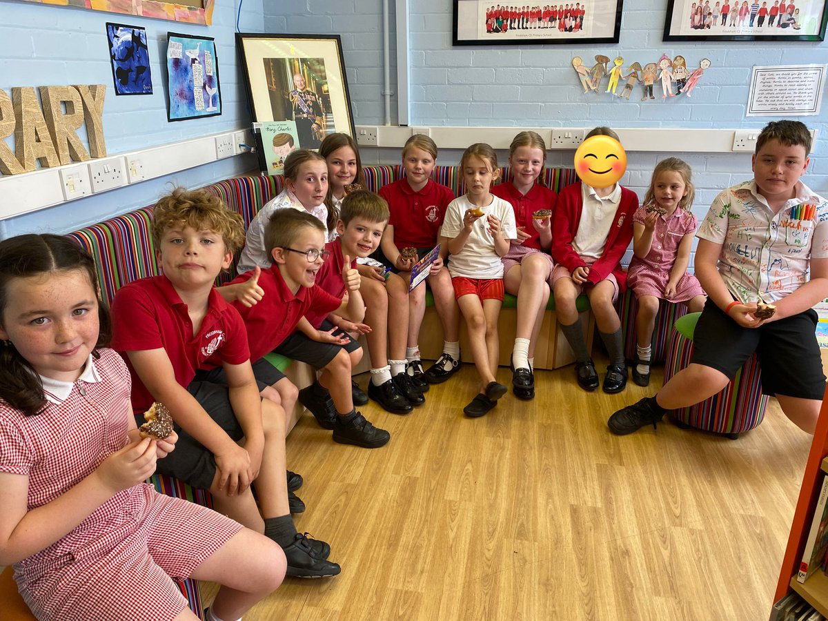 A pleasure to celebrate with these children their 100% attendance this year. What an achievement! Well done! 👏