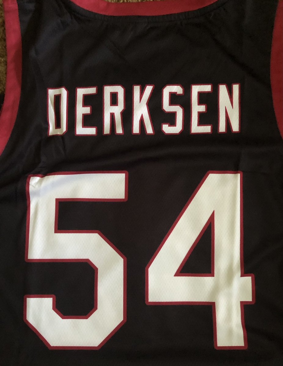 A special thanks to <a href="/BraidicTyler/">Tyler Braidic</a> and <a href="/HCCMBB/">Holy Cross MBB</a> for the jersey! Excited to rock it at games this season. Hoops season can’t get here soon enough!