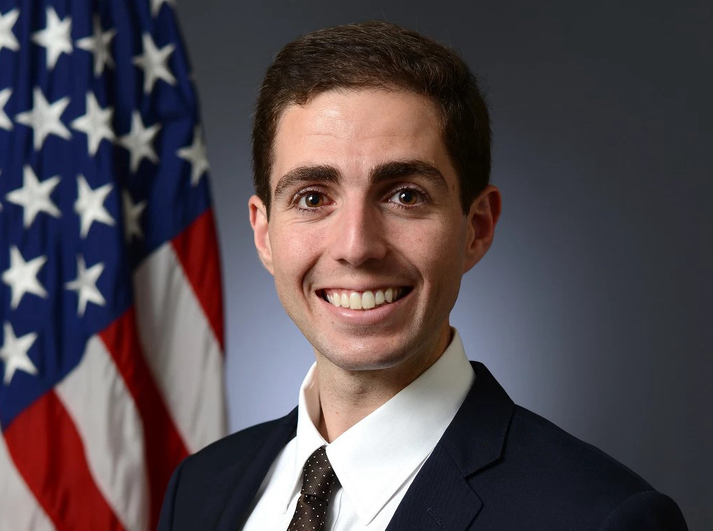 DefenseScoop's tweet image. The combatant command responsible for overseeing American military operations in the Middle East has a new chief data officer. hubs.li/Q03xZh8w0