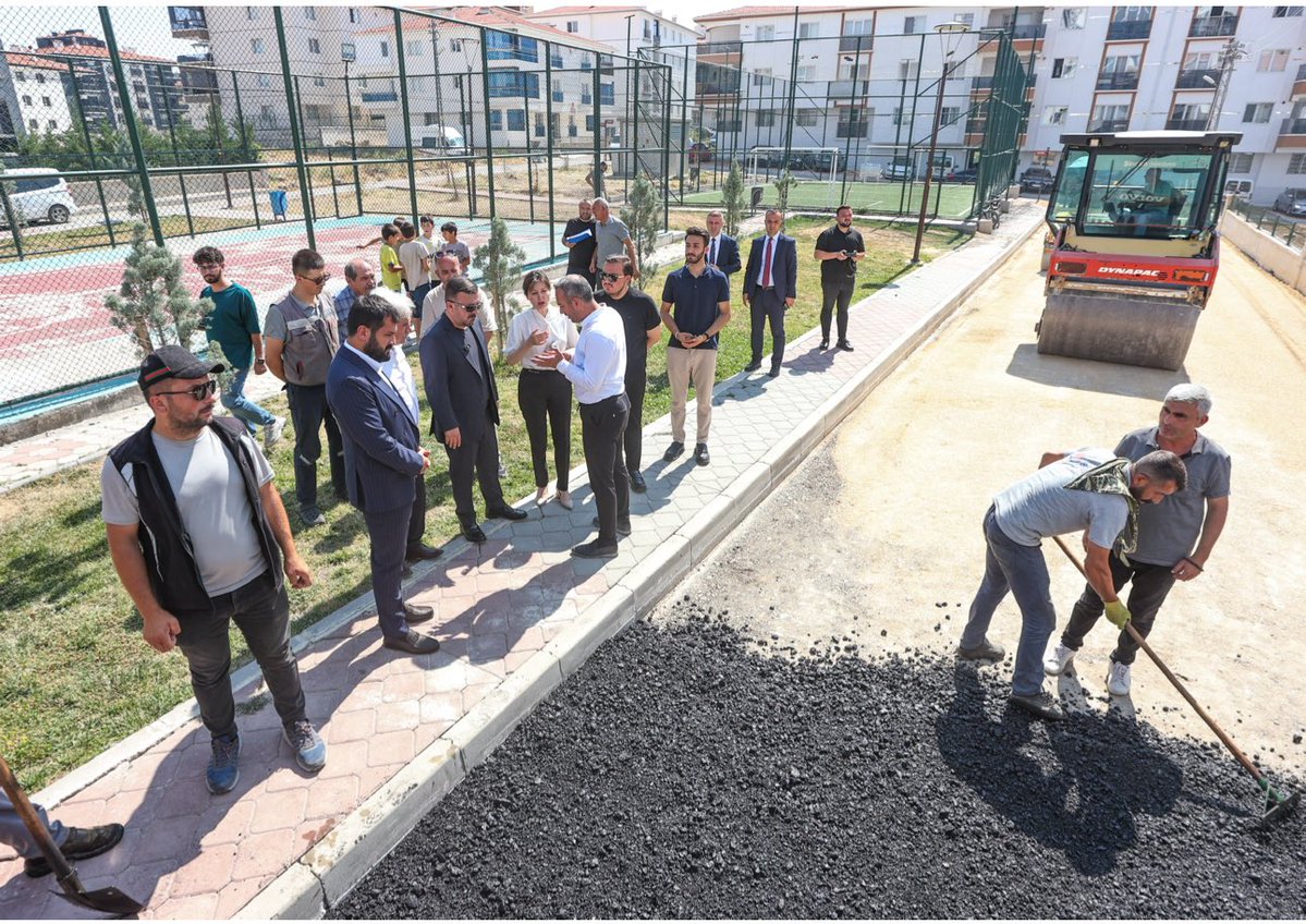 Belediyemiz Bünyesinde Yapılan Asfalt Çalışmalarımızı Yerinde İnceledik .