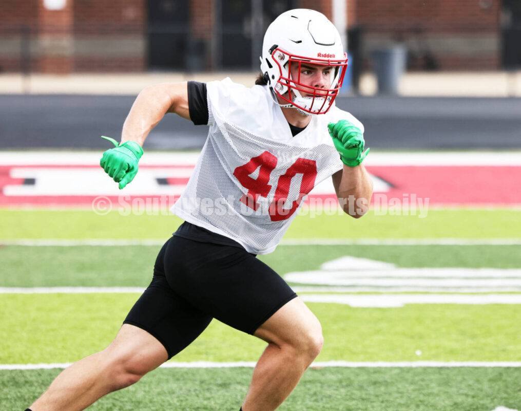 SWOSportsDaily's tweet image. FOOTBALL: Roden excited about new challenges at Fairfield after stint at Oak Hills: 'I'm in a really good place' ... Rick Cassano's comprehensive feature with comments from Justin Roden, athletic director Aaron Blankenship and senior linebacker Marcos Tiderman, plus 24…