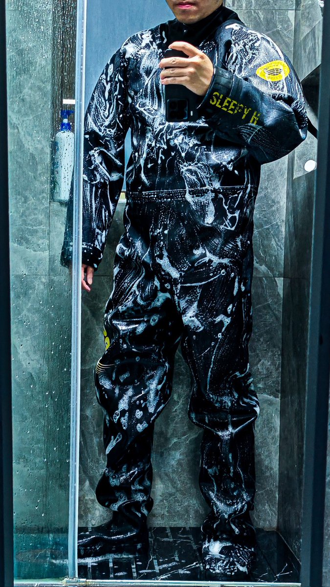 Sleepy H tweet media