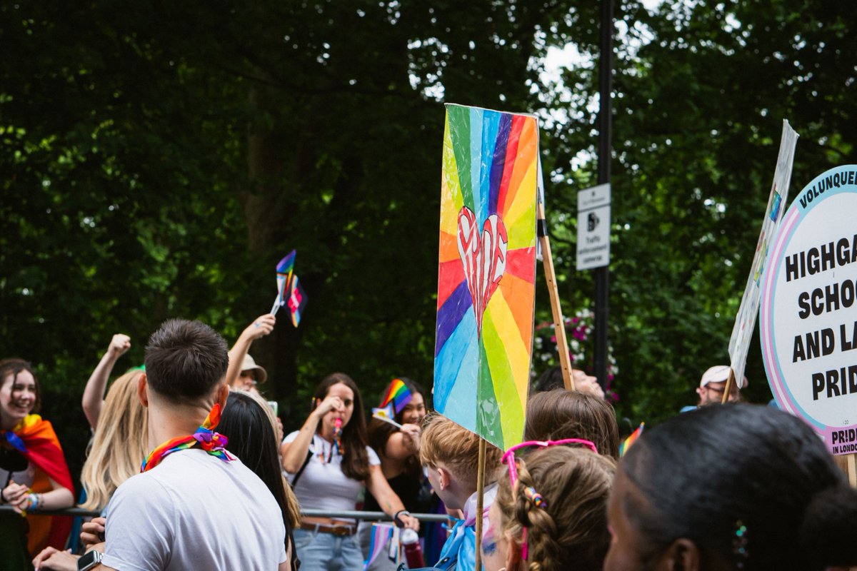 Highgate School (@highgate1565) on Twitter photo The Senior School's Pride Society together with students from our partner sixtth form <a href="/LaeTottenham/">LAE Tottenham</a> took part in Pride London Parade to celebrate & support the LGBTQ+ community. PrideSoc was founded in 2009 and has grown into one of the most popular co-curricular societies. 🏳️🌈 The Senior School's Pride Society together with students from our partner sixtth form <a href="/LaeTottenham/">LAE Tottenham</a> took part in Pride London Parade to celebrate & support the LGBTQ+ community. PrideSoc was founded in 2009 and has grown into one of the most popular co-curricular societies. 🏳️🌈